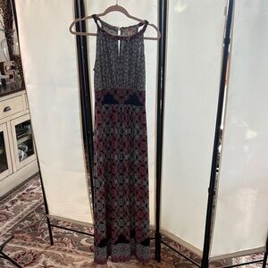 Sleeveless Printed Maxi Dress in Black and Burgundy